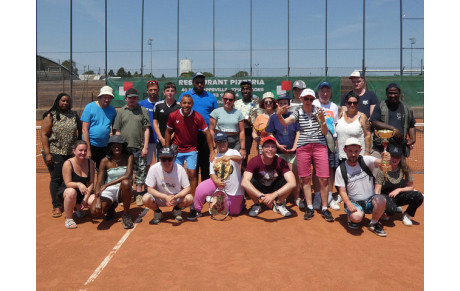 On court ensemble sur le court 2026